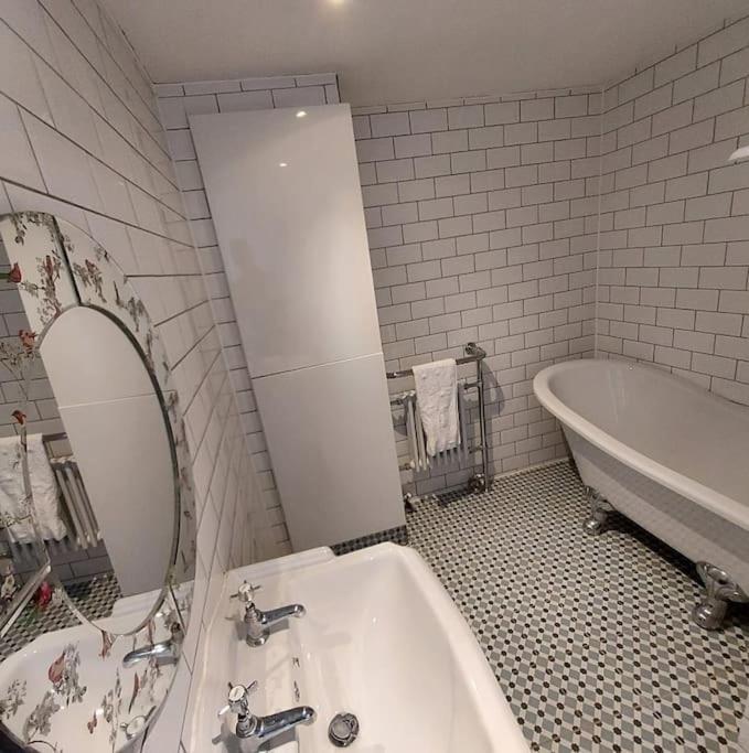 Lovely 1 Bed House In Largs, North Ayrshire 외부 사진